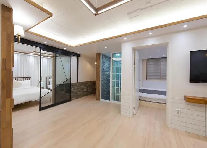 아파트 5 포춘 홍대 4br&3 Bath 무료 와이파이 홍익대역 *