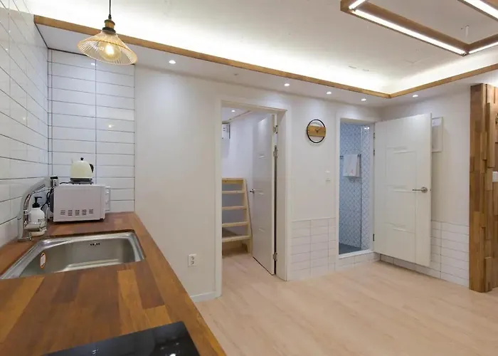 5 포춘 홍대 4br&3 Bath 무료 와이파이 홍익대역 아파트 *