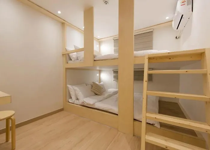 5 포춘 홍대 4br&3 Bath 무료 와이파이 홍익대역 *