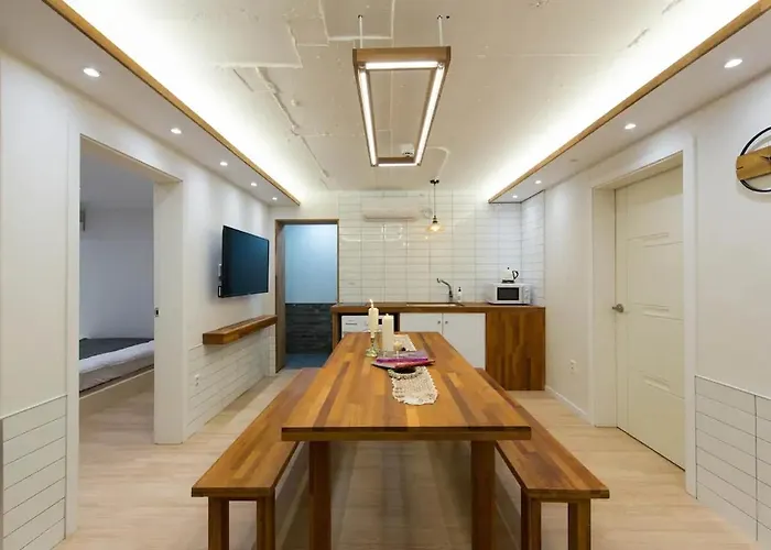 아파트 5 포춘 홍대 4br&3 Bath 무료 와이파이 홍익대역 *